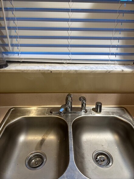 Building Photo - 1146 Northwood Loop