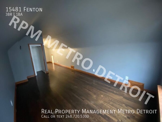 Building Photo - 15481 Fenton-