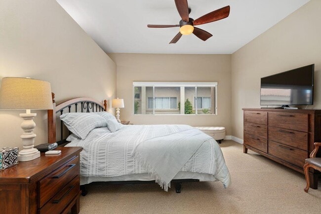 Building Photo - 20 Pebble Beach Dr