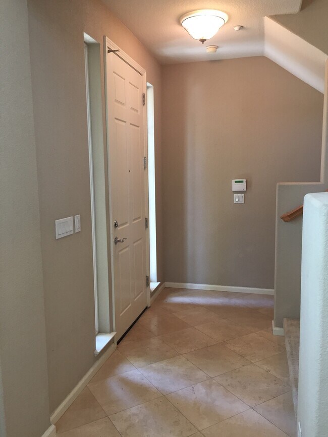 Building Photo - 4057 Crandall Cir