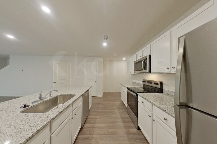 Building Photo - 380 Ironwood Ct