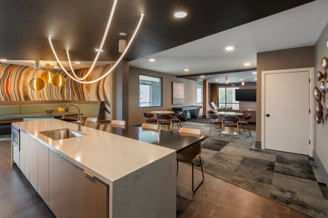 Primary Photo - City Lofts Apartments