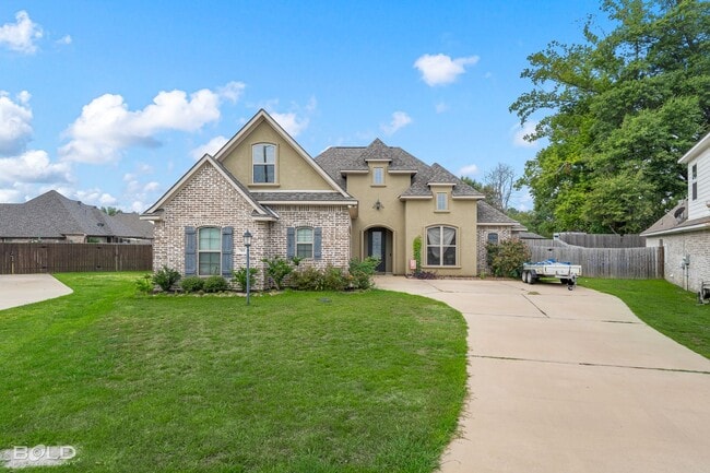 Building Photo - 701 Fir Wood Ln