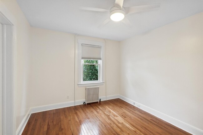 Building Photo - 46 Riverdale Ave