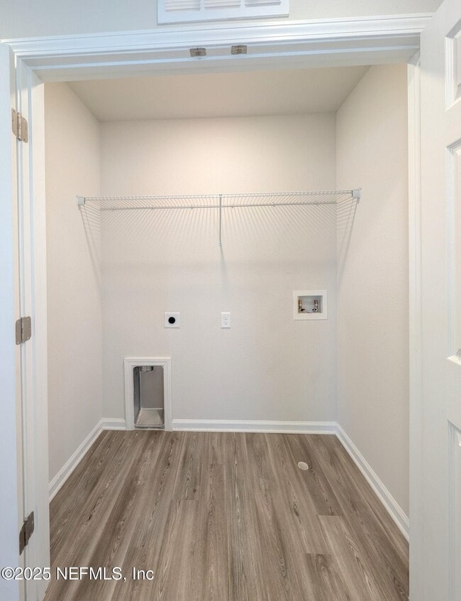 Building Photo - 6023 Carolines Ct