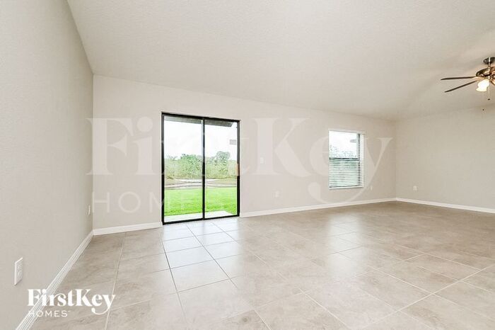 Building Photo - 10104 Rose Petal Pl