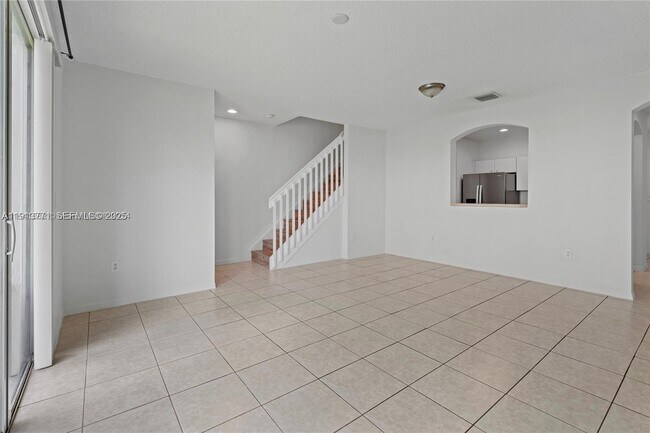 Building Photo - 2258 NE 42nd Ave