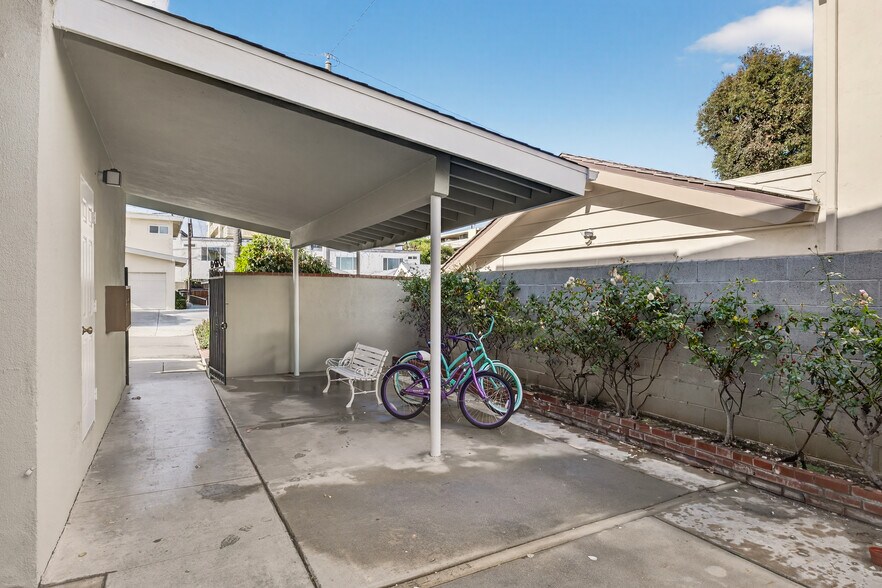 Building Photo - 25218 Loytan St