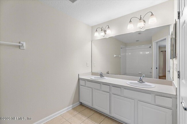 Building Photo - 13305 Stone Pond Dr