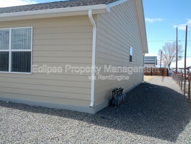 Building Photo - 1777 Edison Ave