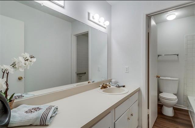 Building Photo - 13853 Leinsper Green Drive