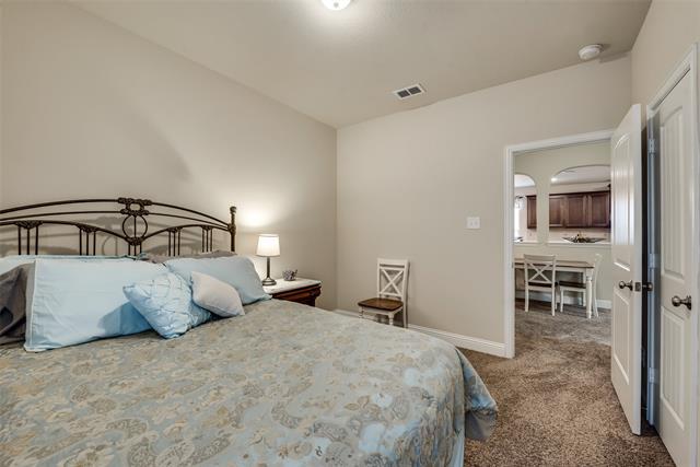 Building Photo - 1325 Realoaks Dr