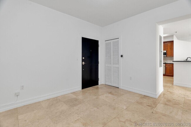 Building Photo - 1650 Galiano St