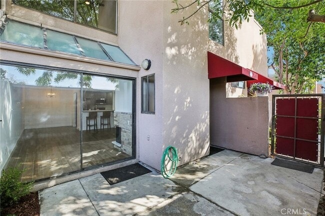 Building Photo - 25761 Le Parc
