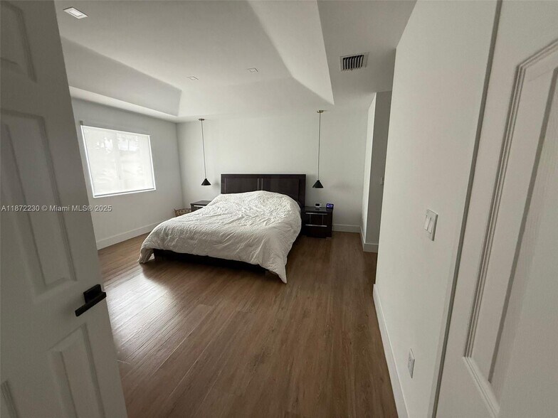 Building Photo - 6901 NW 112th Ave