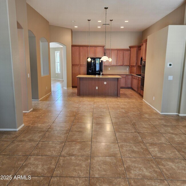 Building Photo - 14318 W Evans Dr