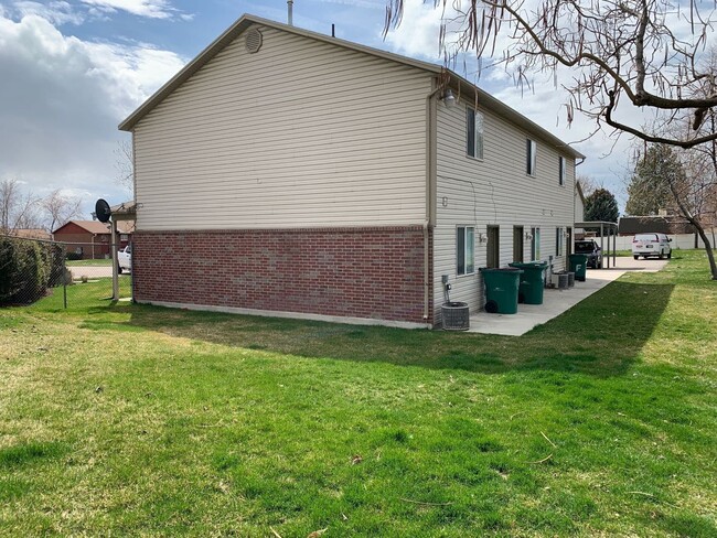 Building Photo - 1728 N 1500 W
