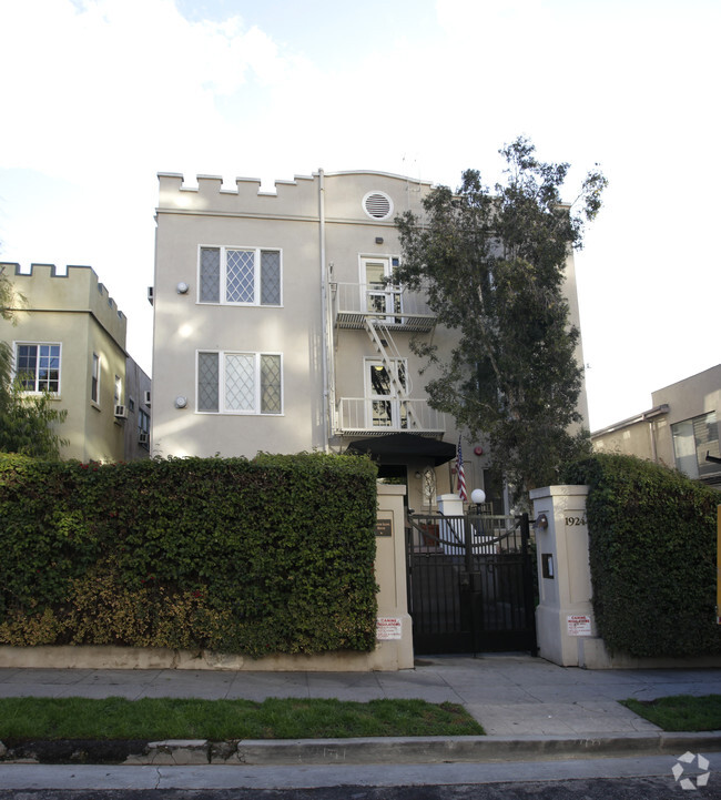 Building Photo - Werner Illing House ( Argle Arms )