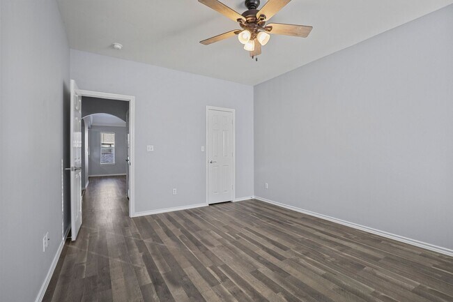 Building Photo - Beautiful Home-3-bedroom, 2-bath residence in Anna