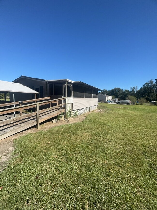 Building Photo - 1557 Catherine Lake Rd