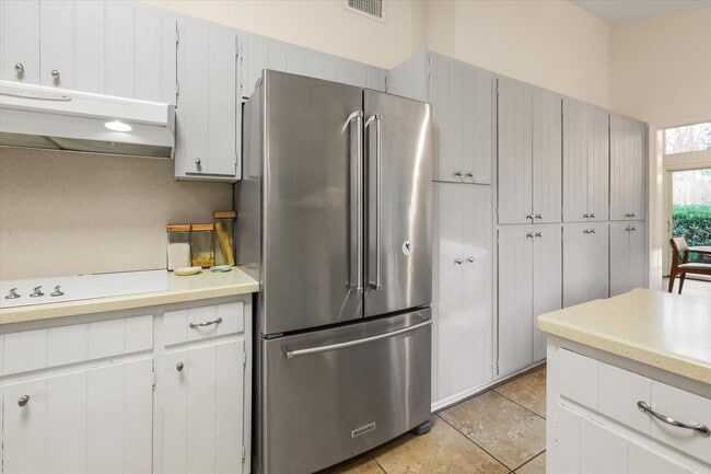 Building Photo - Mid-Century Home in Killearn Estates