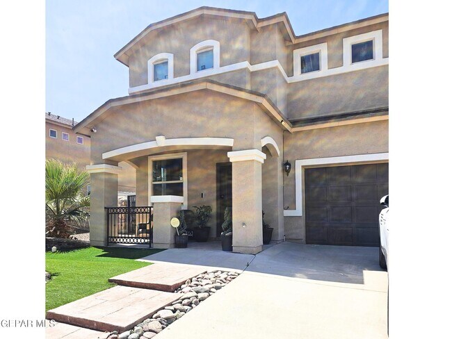 Building Photo - 14446 Jasmin Maribel Dr