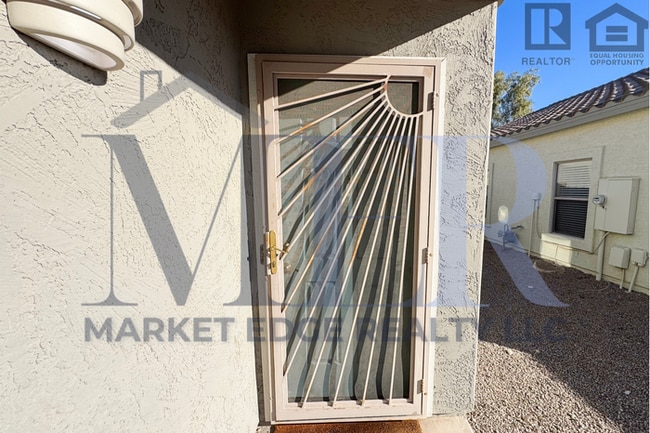 Building Photo - 3Bed/2Bath Home at Cotton Ln/Greenway Rd! $199 MOVE-IN SPECIAL! Ready for Immediate Move-In!