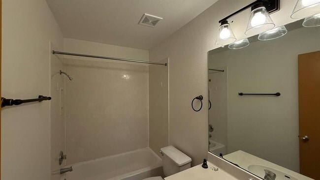 Building Photo - 249 Marvin Cove