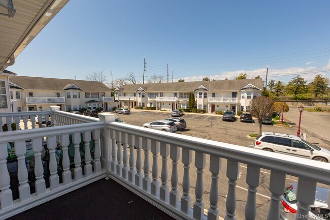 Building Photo - 316 Flurry Ln