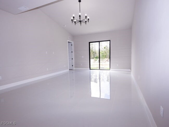 Building Photo - 219 Greenbriar Blvd