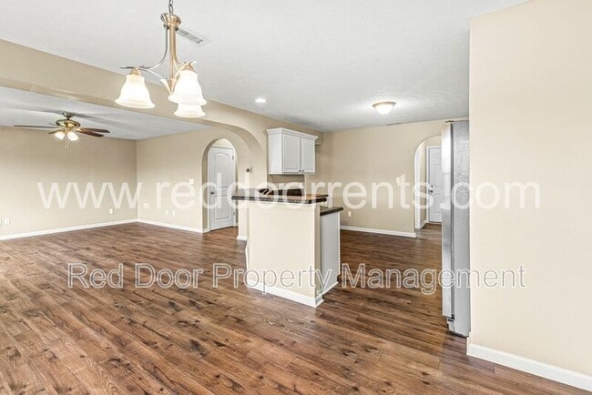Building Photo - 6114 Pebblebrooke Rd