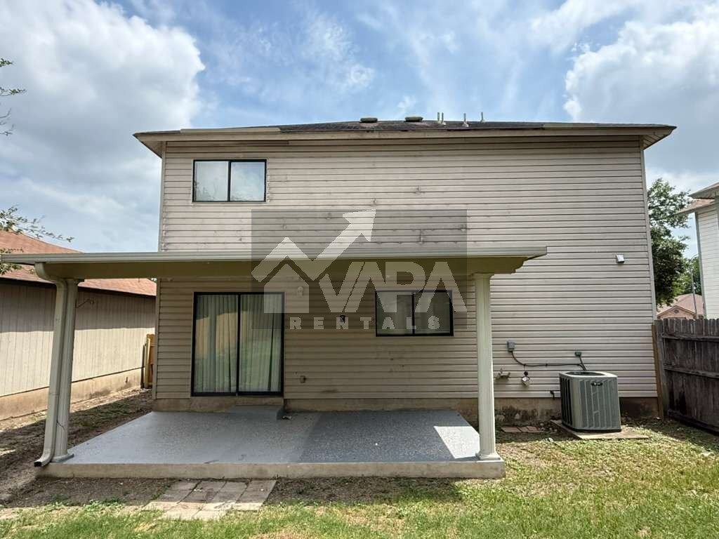 Building Photo - 6811 Evercrest Ln