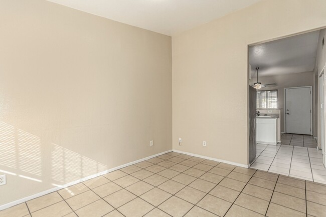 Building Photo - *FREE RENT THRU 2-28-25 FOR QUALIFIED APPL...