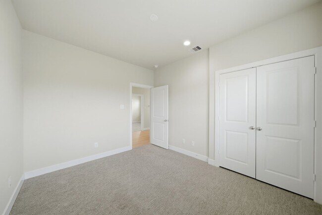 Building Photo - 5906 Jasper Jones Wy