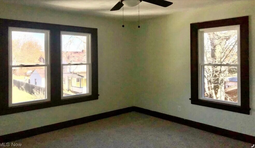 Building Photo - 280 Upland Ave