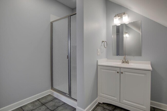 Building Photo - 1629 Hoffner St