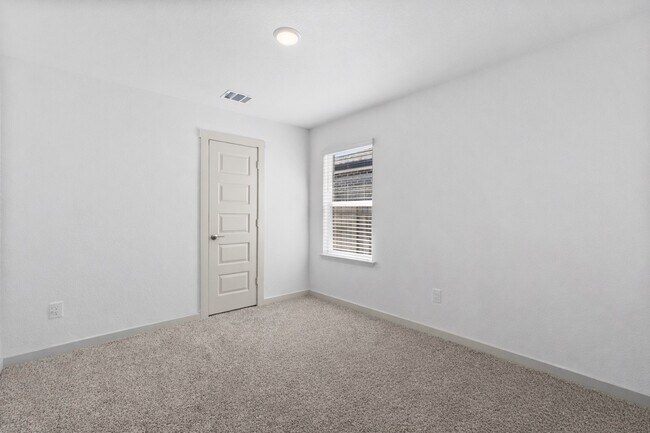 Building Photo - 13220 Lago Acero