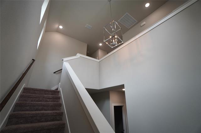 Building Photo - 2512 Green River Rd