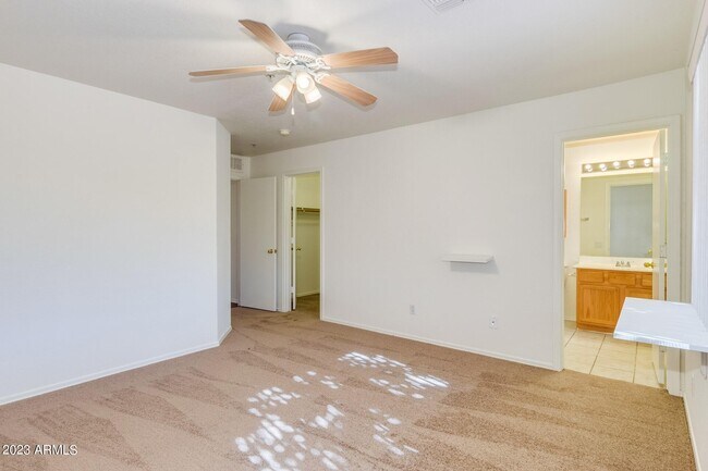 Building Photo - 15381 W Evans Dr