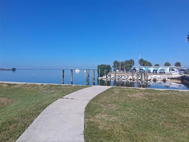 Building Photo - 216 Berry St