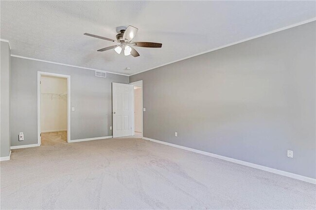 Building Photo - 1285 Courtney Dr