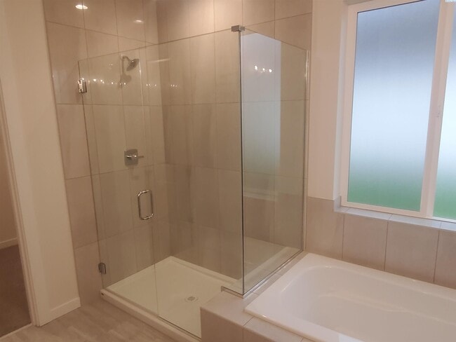 Building Photo - Brand New South Orchard Subdivision Rental