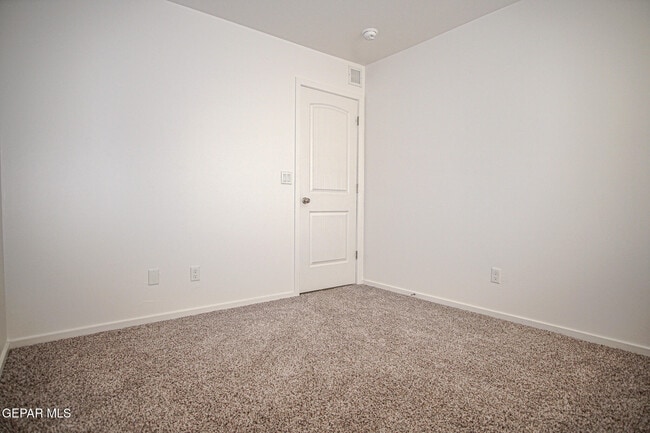 Building Photo - 13106 Cleethorpes St