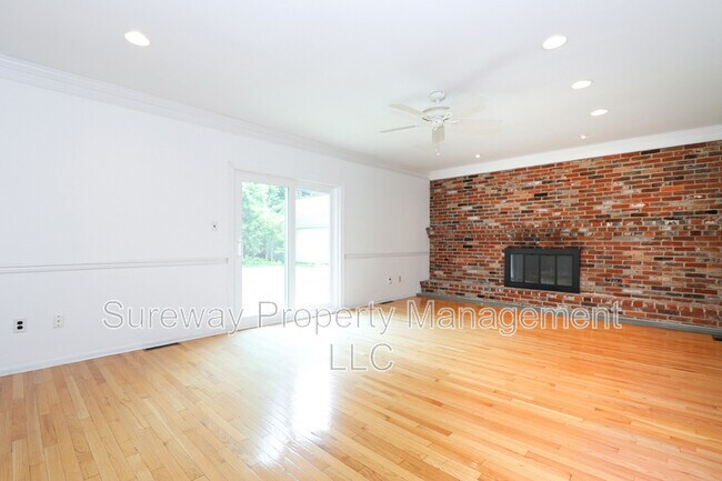 Building Photo - 276 Highland Ave
