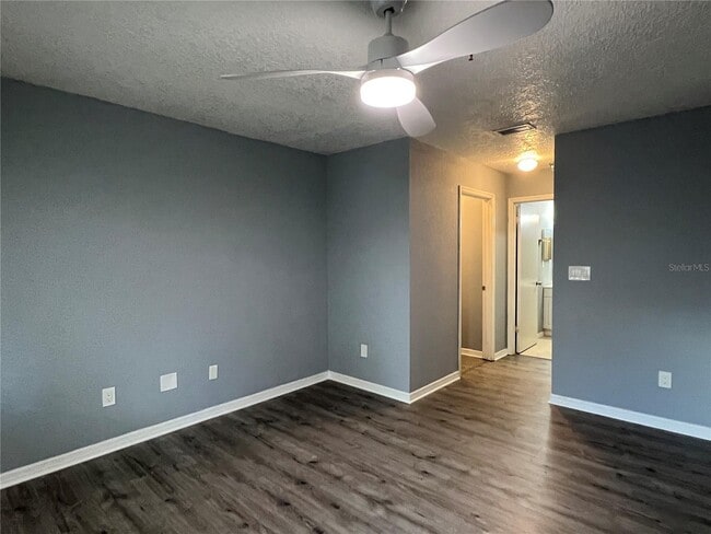 Building Photo - 10265 Gandy Blvd N