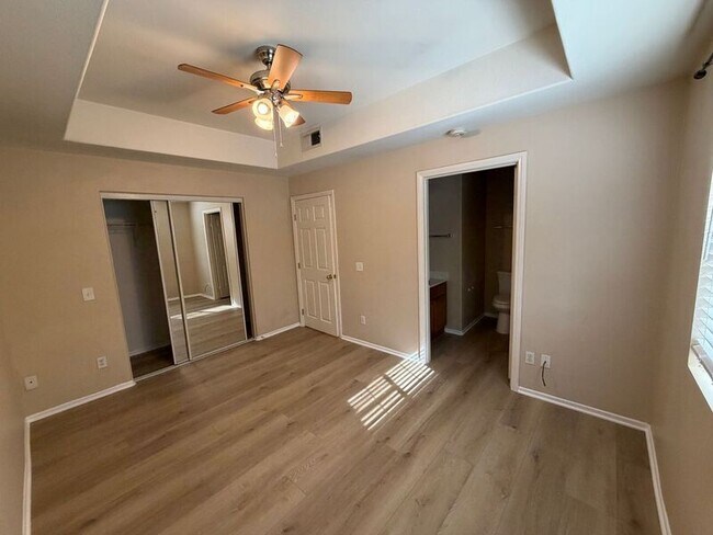 Building Photo - 26426 Arboretum Way