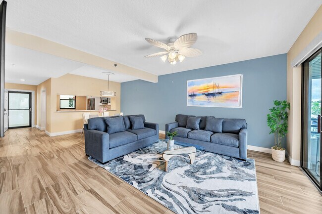 Building Photo - 827 Oak Harbour Dr