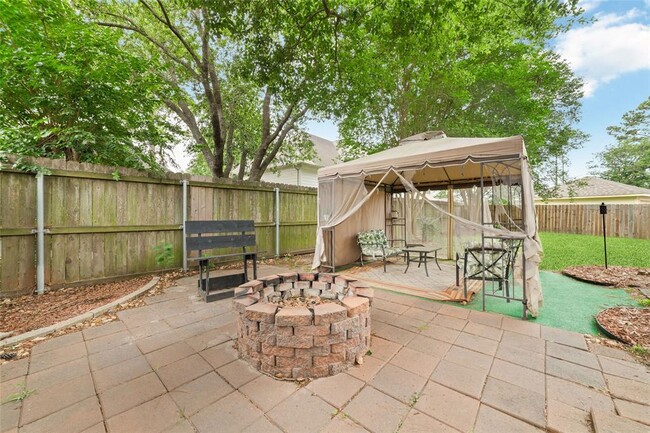 Building Photo - 10711 Castle Hills Ct