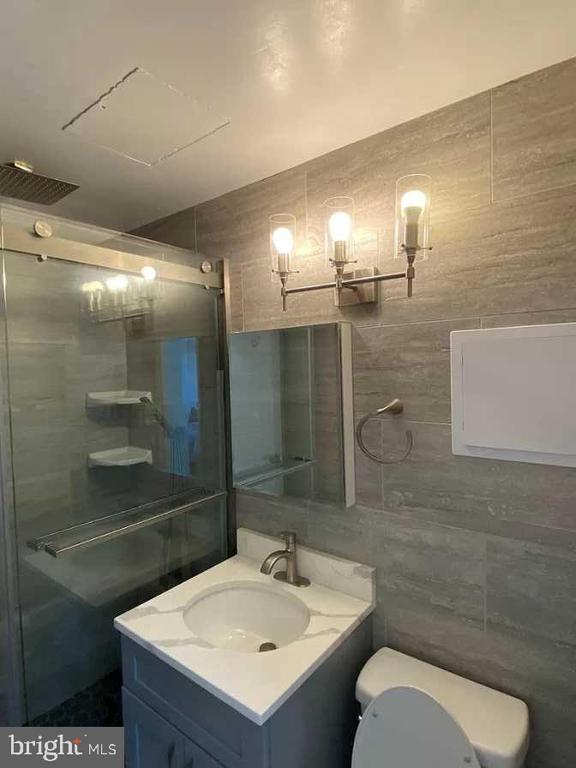 Building Photo - 1011 Arlington Blvd