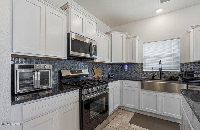 Building Photo - 3601 Hill Sand Pl